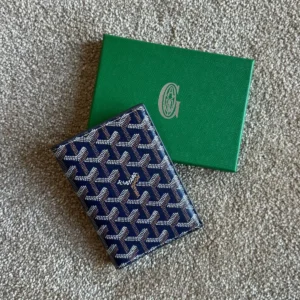 goyard passport holder2.webp
