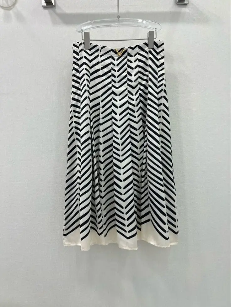 calentino 1.webp calentino 1.webp