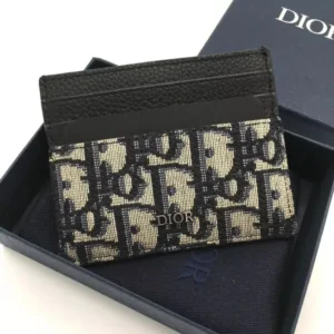 card holder dubai fashion lux.webp