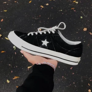 converse one stra ox 1.webp