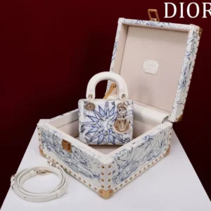 desig calfskin printed mini kaleiscopic lady multicolor dubai fashion lux.webp