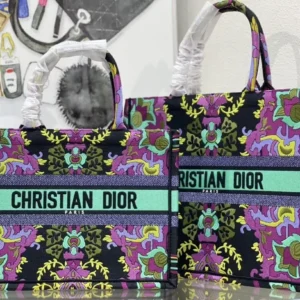 design book tote medium for women dubai fashion lux.webp