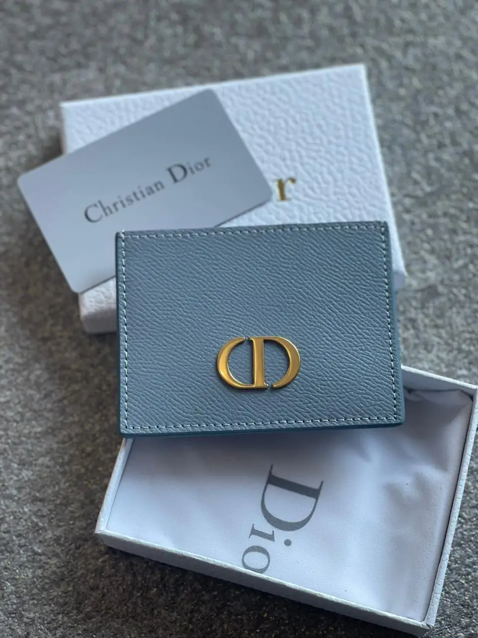 design cd5459 butterfly sunglasses in black dubai fashion lux.webp design cd5459 butterfly sunglasses in black dubai fashion lux.webp