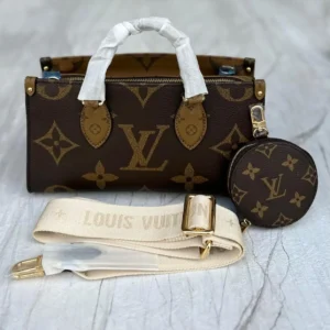 design reverse monogram giant onthego east west dubai fashion lux.webp