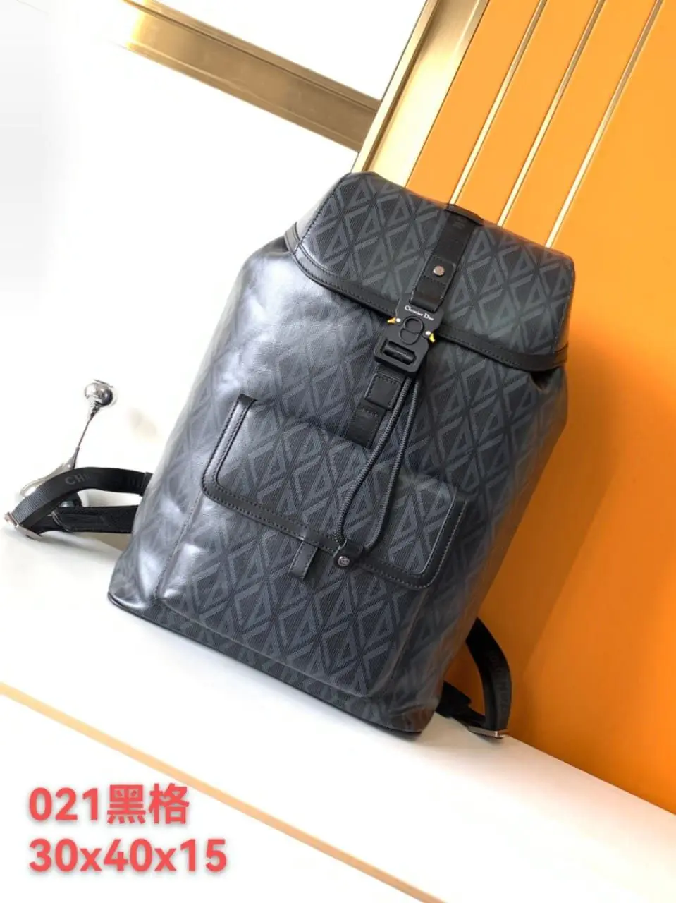 design small hit the road backpack dubai fashion lux.webp design small hit the road backpack dubai fashion lux.webp