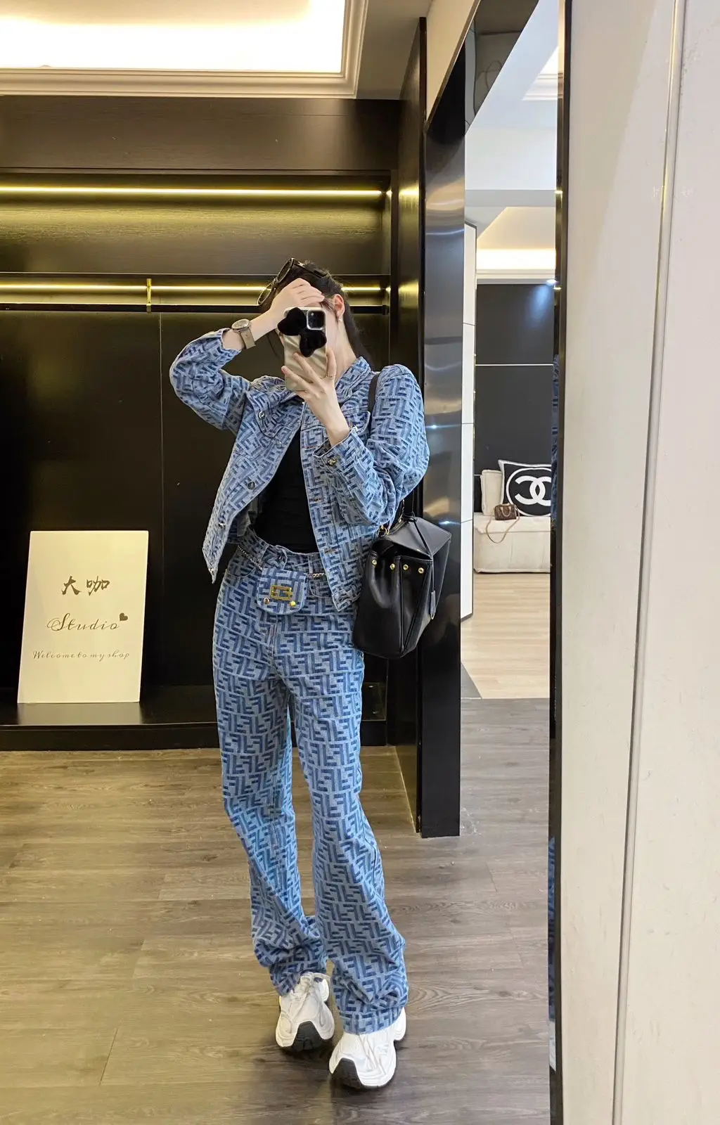 fendi 603.webp fendi 603.webp