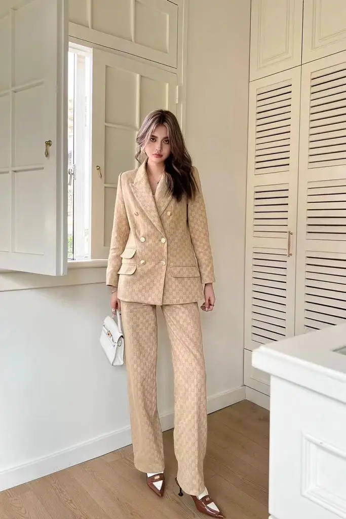 gucci 1122.webp gucci 1122.webp