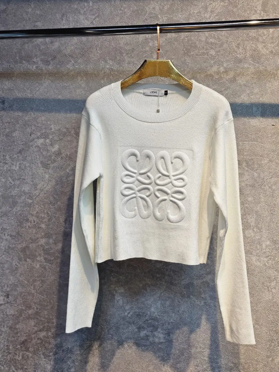 loewe 210.webp loewe 210.webp