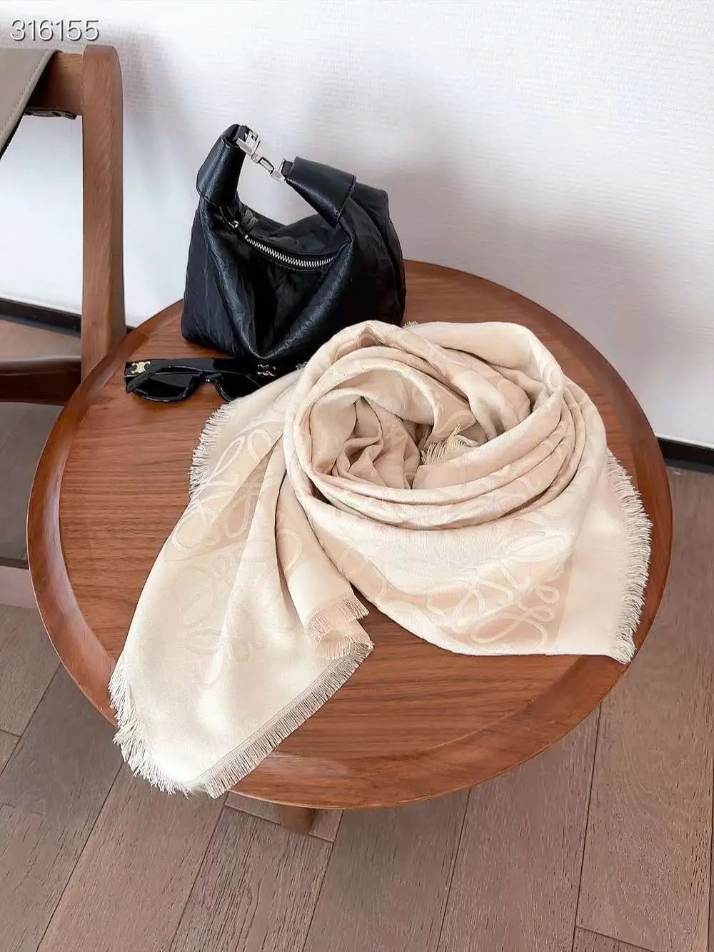 loewe 211.webp loewe 211.webp