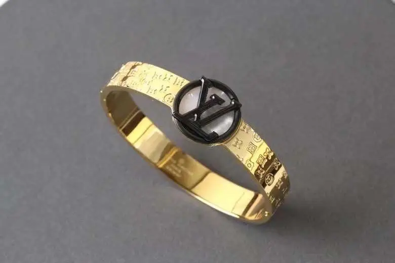 louis vuitton 307.webp louis vuitton 307.webp