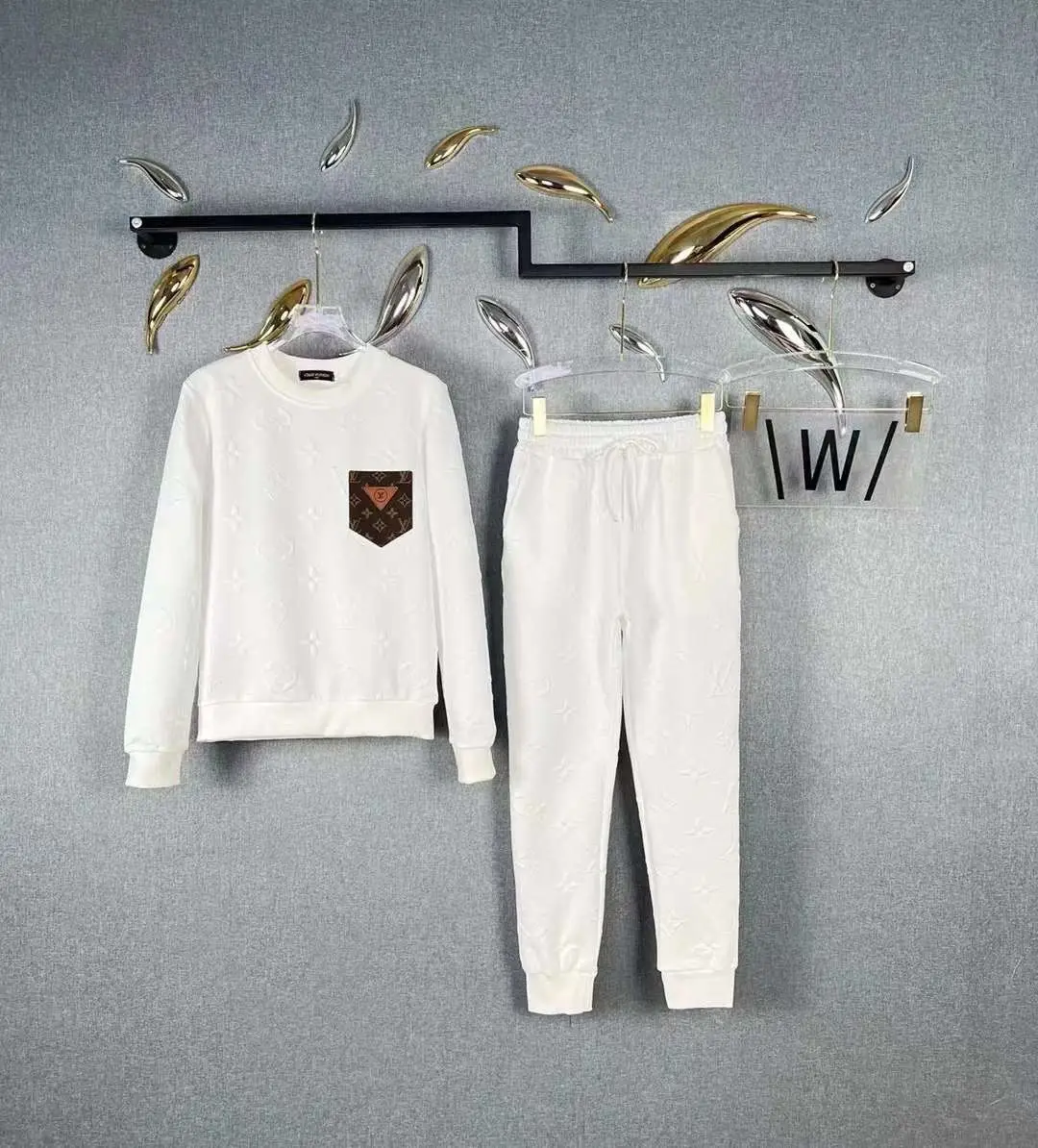 louse vuitton 444.webp