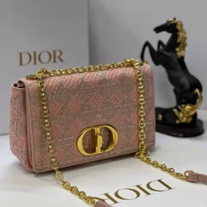 medium caro bag dubai fashion lux.webp