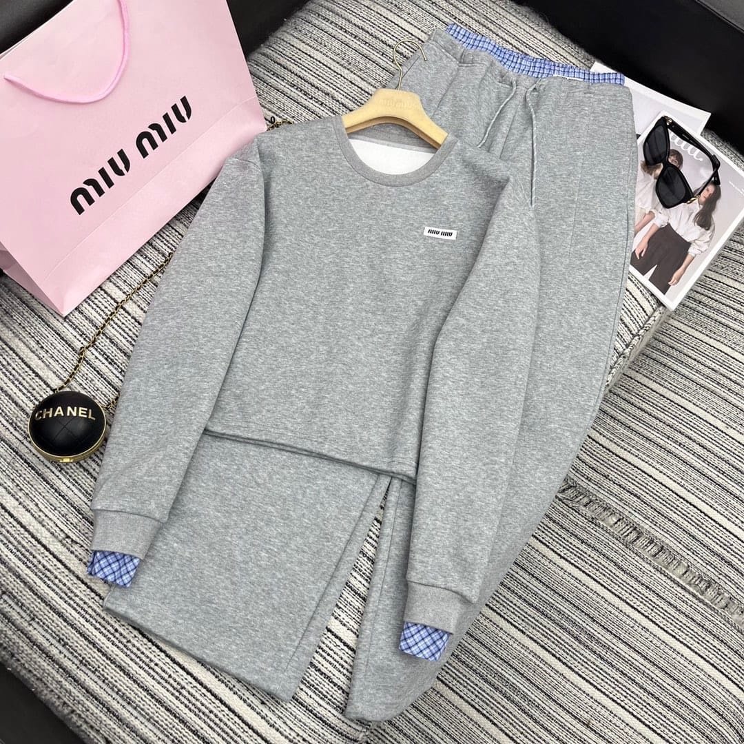 miu miu 746.jpeg miu miu 746.jpeg