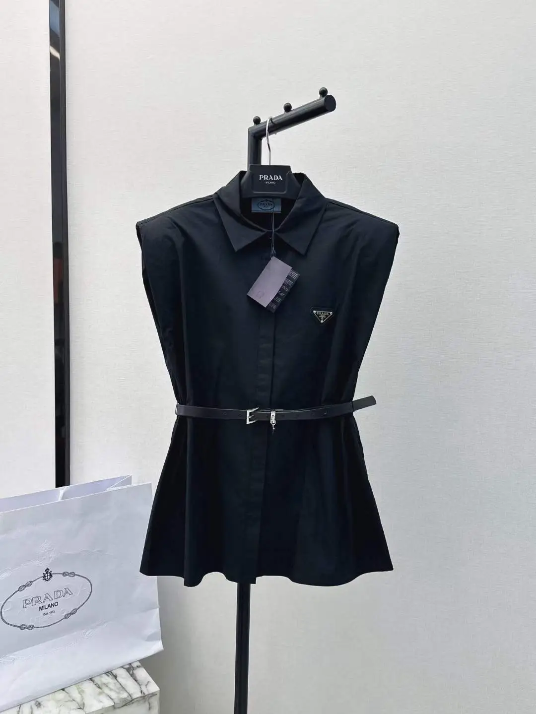 prada 762.webp prada 762.webp